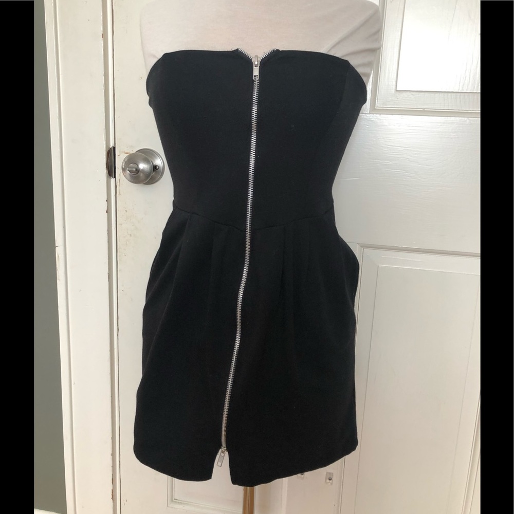 Little black jersey dress❤️